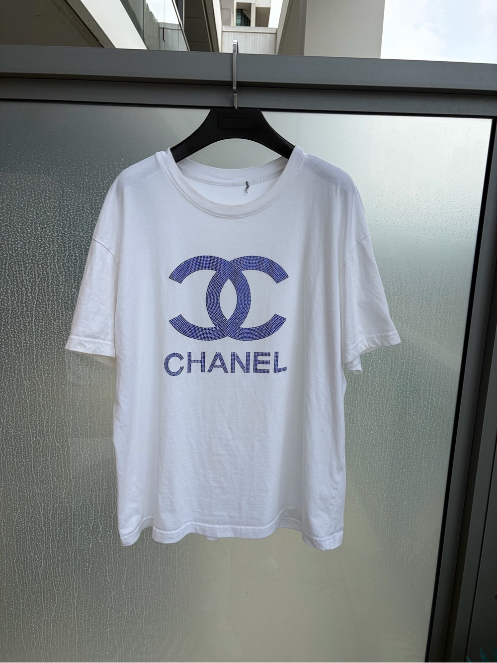 Chanel | crystal-logo T